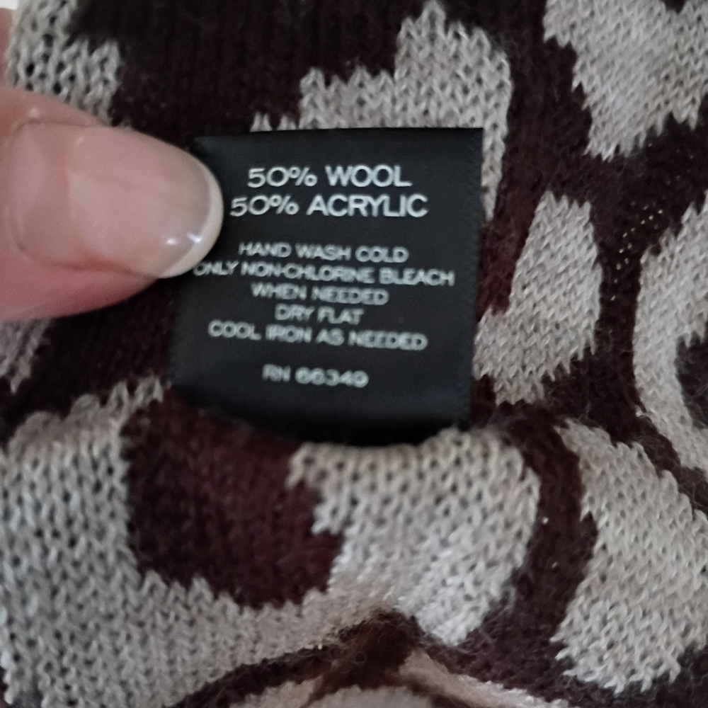 NWT.Aqua Animal Print Wool Scarf in Brown and Gray - Picture 5 of 8